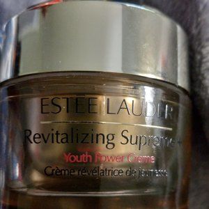 Estee Lauder Revitalizing Supreme  Youth Power Creme